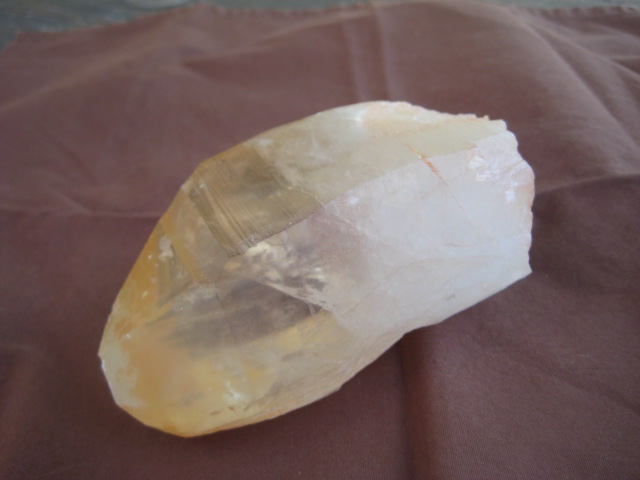 Golden Lemurian access to higher knowledge and wisdom, connection to the Divine Feminine 3558